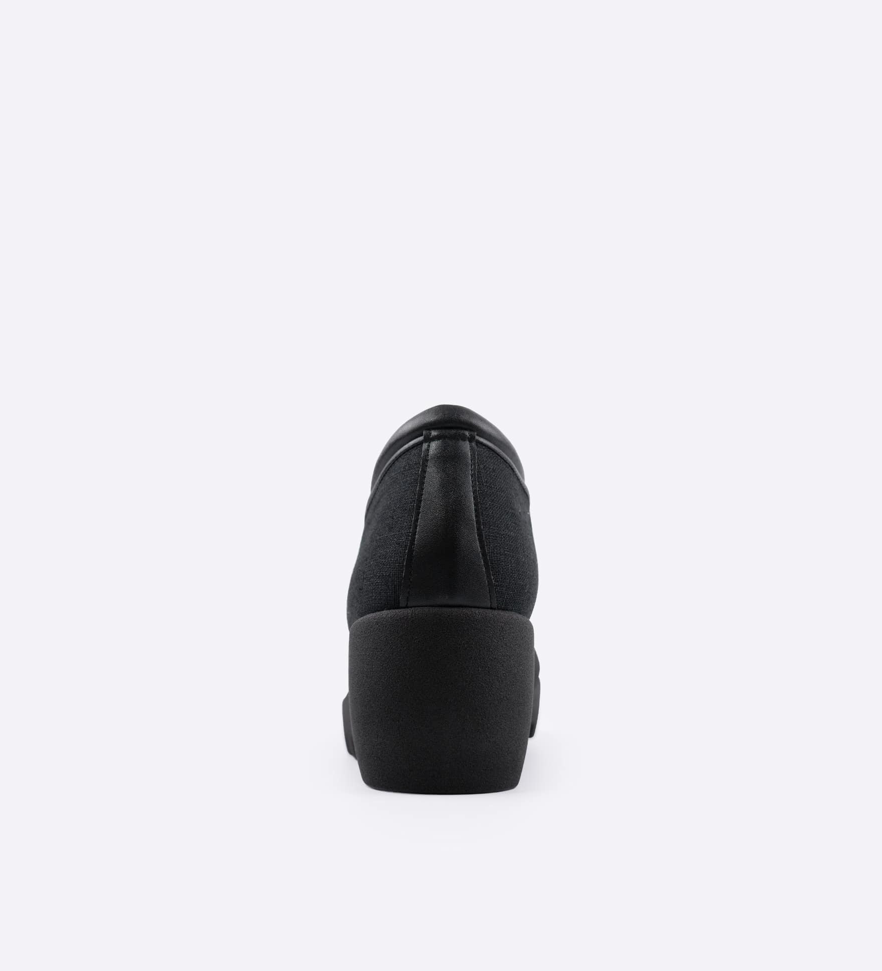 安定感のある5.5cmウェーブソール