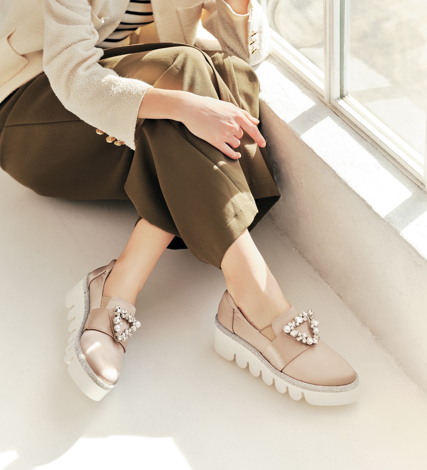 ���A�i�X���b�|��