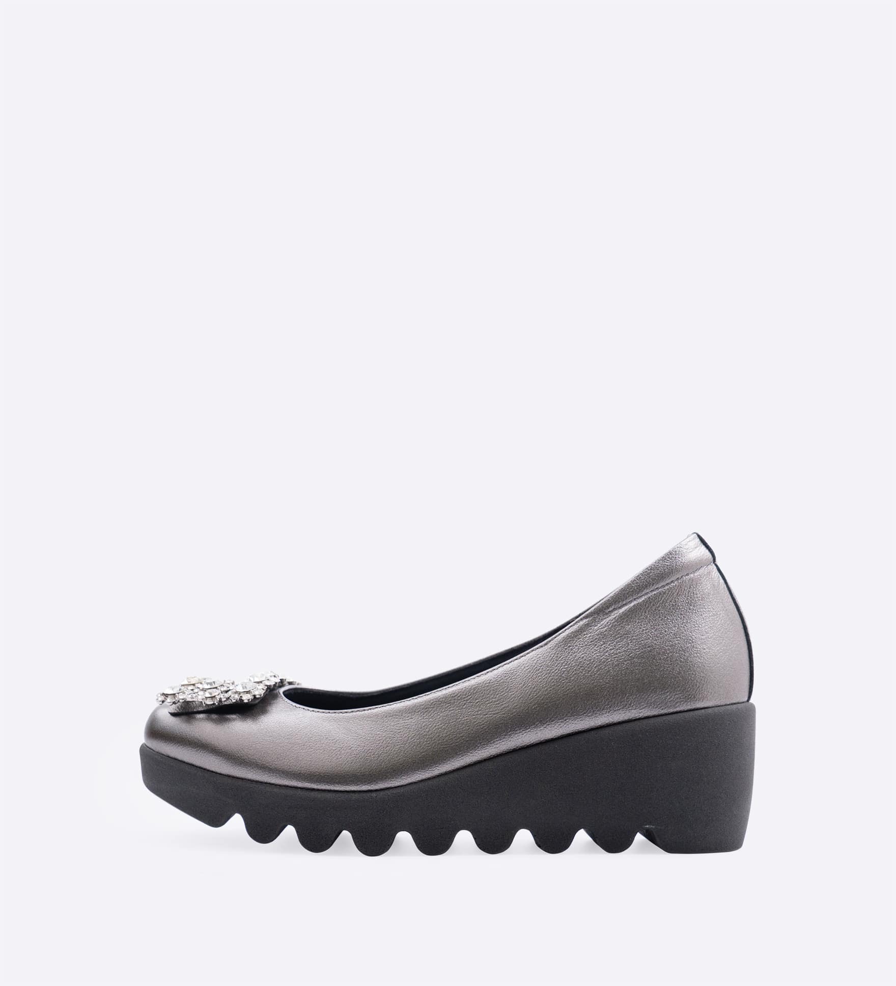 �u���g�j�[ �E�F�[�u�\�[��