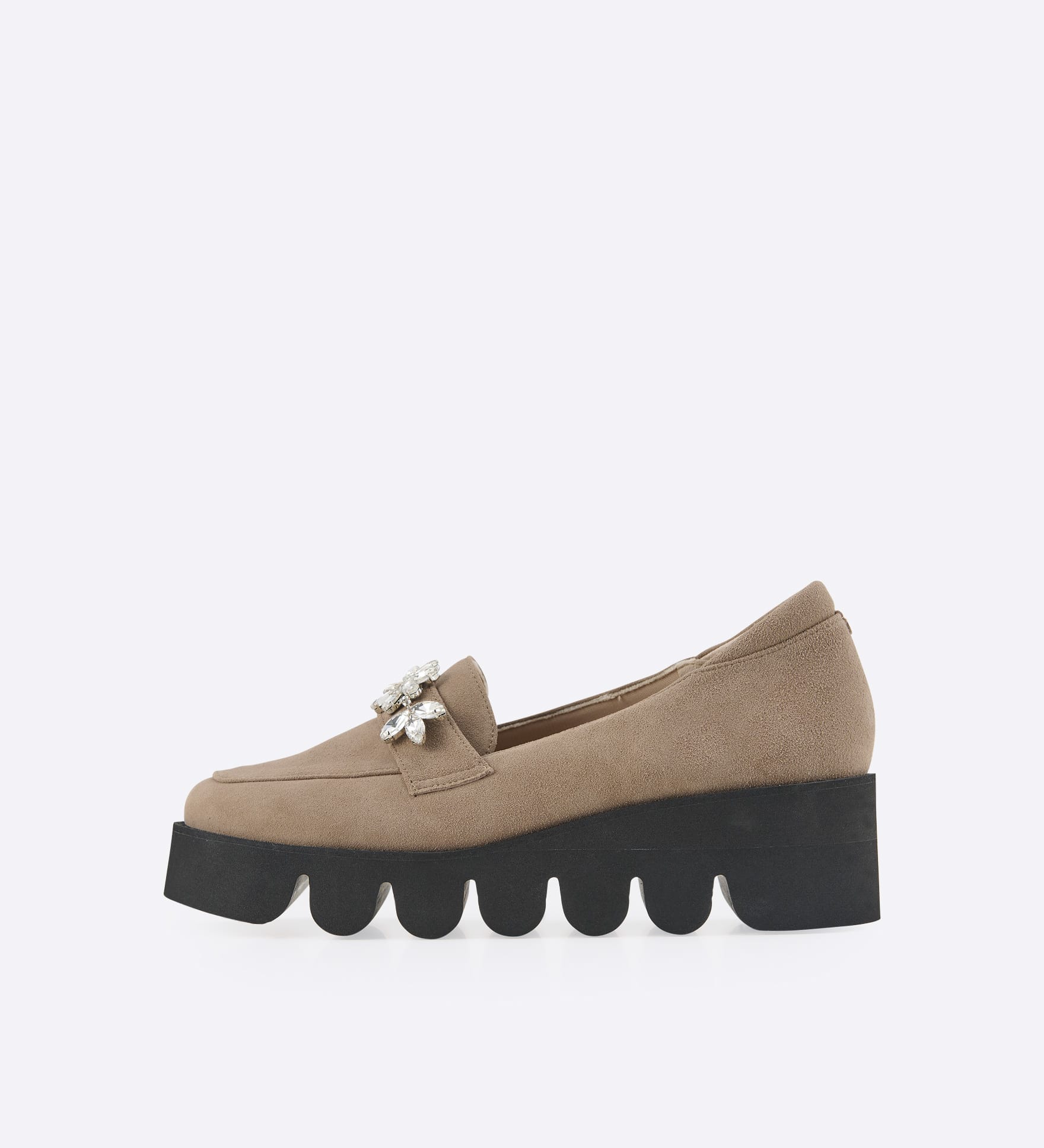 �C�l�X���[�t�@�[