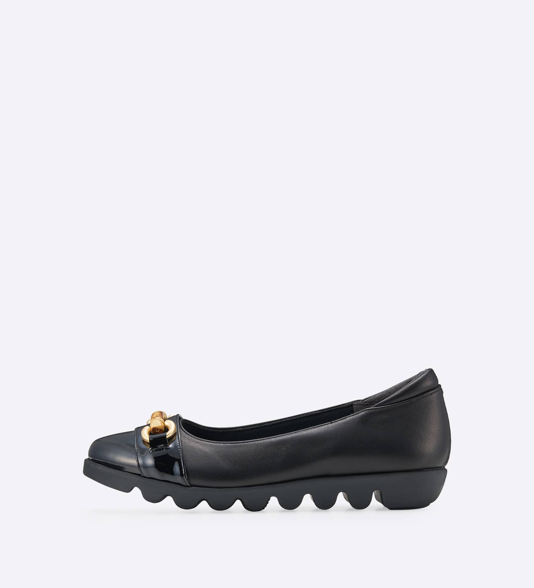 ���[���X