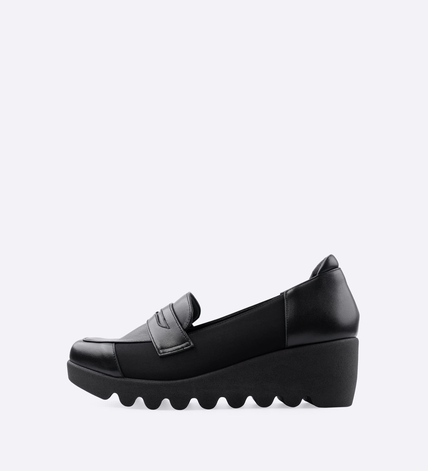 Luxe Fit �X�g���b�`���[�t�@�[