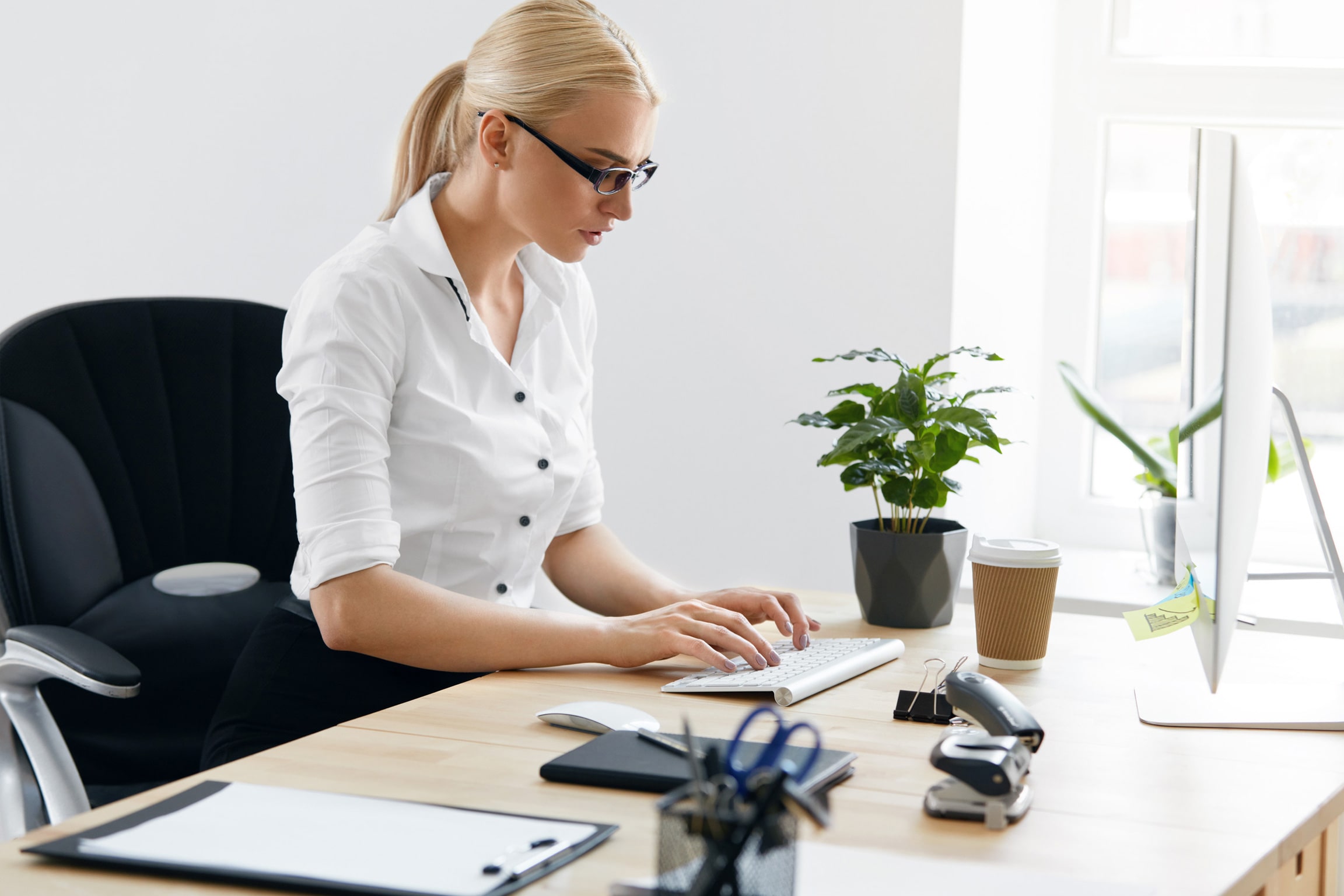 ���f�B�[�X�̃I�t�B�X�J�W���A���C�b�}�i�[�ƕ����₷���𗼗�����I�ѕ�